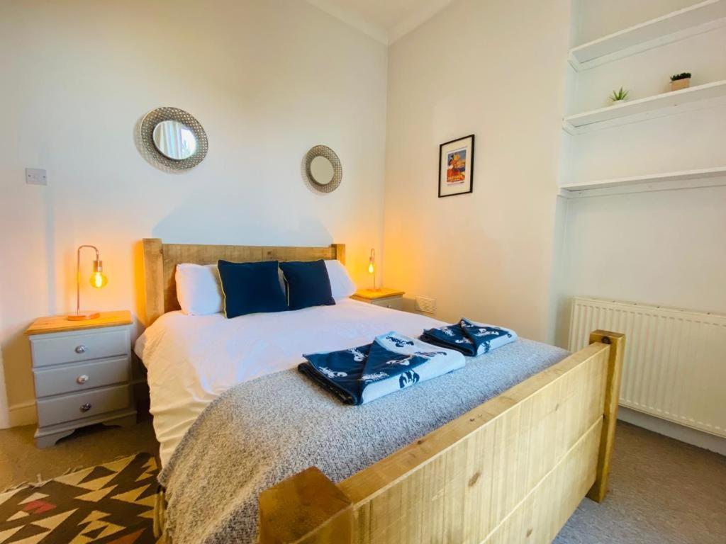 Unique Sea View Apartment Гастингс Экстерьер фото